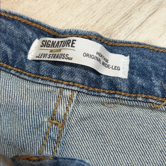 Levi Strauss Signature Gold Jeans | Wide Leg High Rise Blue Heritage Denim Sz 12 - Picture 2 of 8